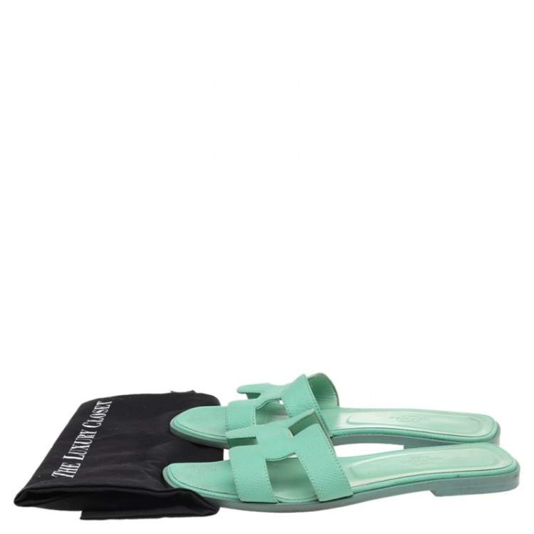 Pre Owned Hermes Green Leather Oran Flat Slides Size 36.5
