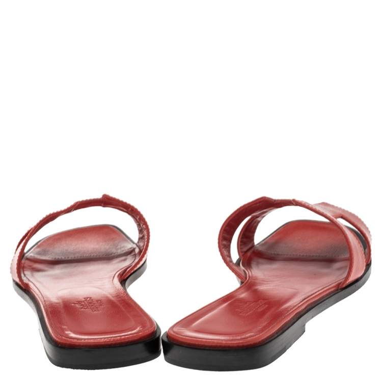 Pre Owned Hermes Red Patent Leather Oran Flats Sandals Size 40.5