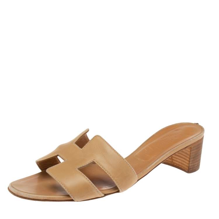 Pre Owned Hermes Beige Leather Oasis Slide Sandals Size 39