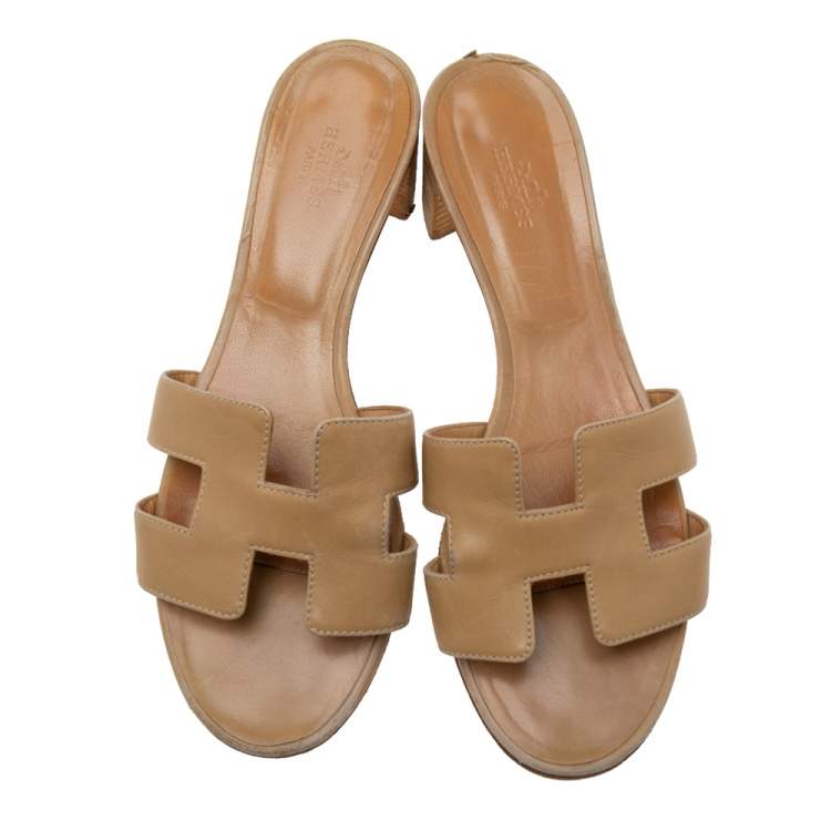 Pre Owned Hermes Beige Leather Oasis Slide Sandals Size 39