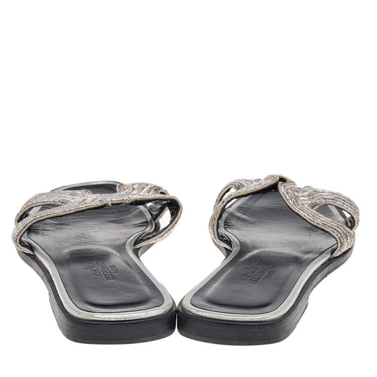 Pre Owned Hermes Silver Twisted Metal Thread Oran Flat Slides Size 36