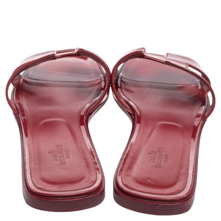 Pre Owned Hermes Burgundy Patent Leather Oran  Sandals Size 41