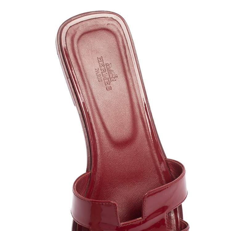 Pre Owned Hermes Burgundy Patent Leather Oran  Sandals Size 41