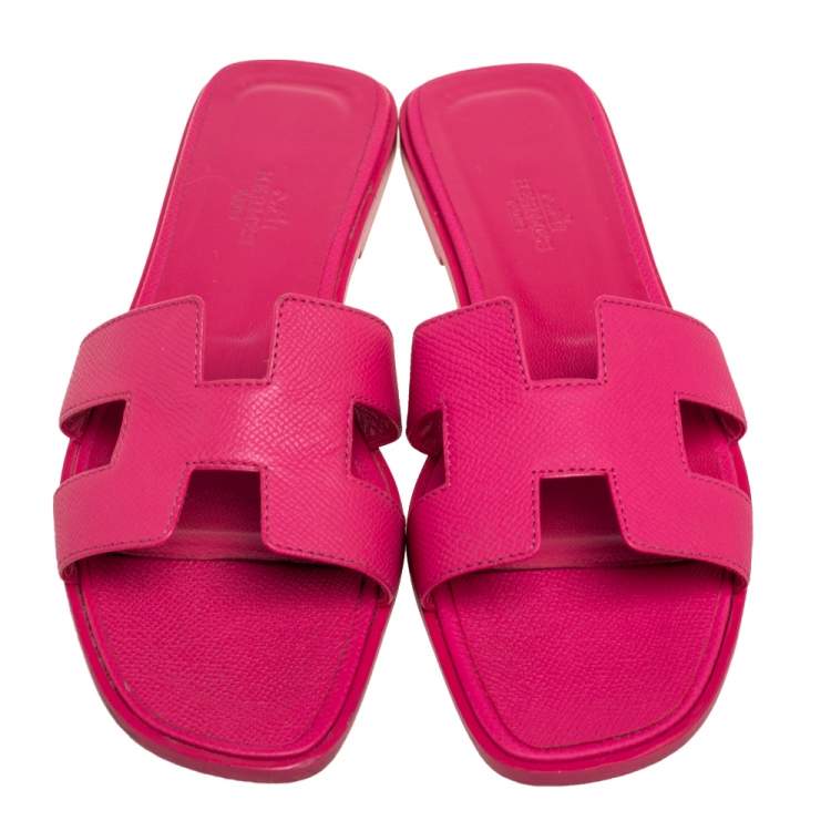 مملوكة مسبقًا Hermes Pink Leather Oran Flat Slides Size 38 