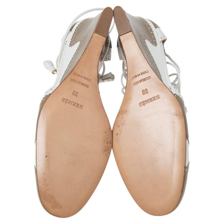 Pre Owned Hermes White/Olive Green Brogue Leather Lace-Tie Wedge Pumps Size 38
