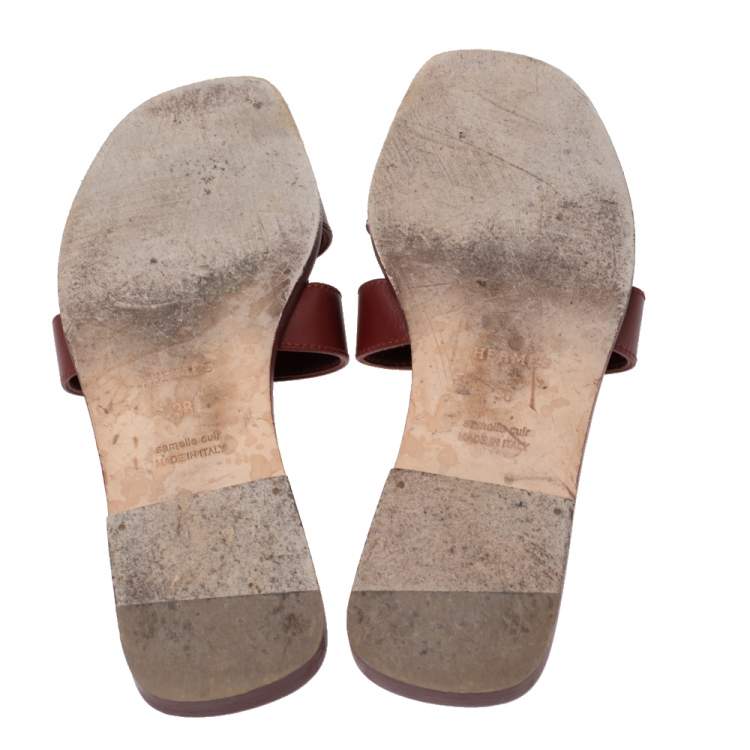 Pre Owned Hermes Burgundy Leather Oran  Sandals Size 38