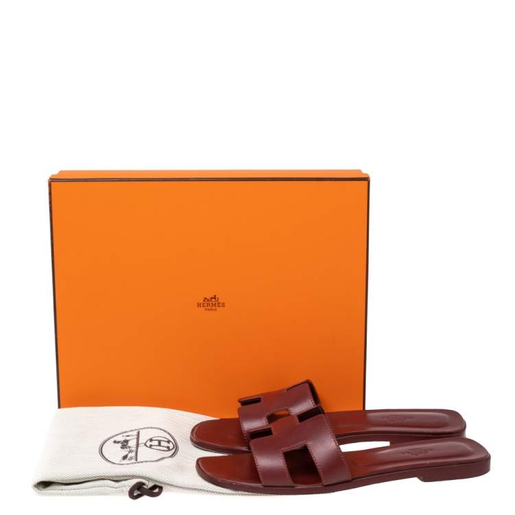 Pre Owned Hermes Burgundy Leather Oran  Sandals Size 38