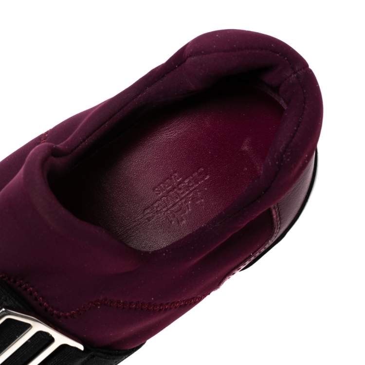 Pre Owned Hermès Burgundy Neoprene and Leather Elastic Buckle Strap Run Slip-On Sneakers Size 36.5