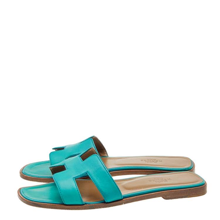 Pre Owned Hermès Teal Green Leather Oran Flats Size 36