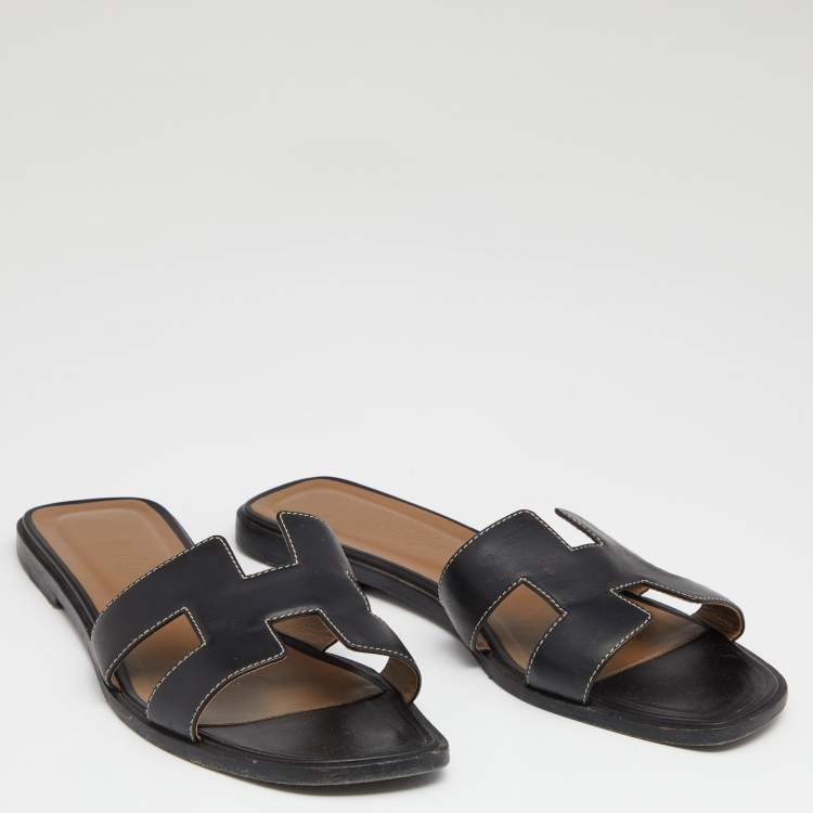 مملوكة مسبقًا Hermes Black Leather Oran Flats Size 39