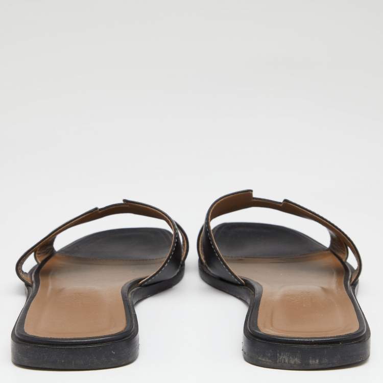 مملوكة مسبقًا Hermes Black Leather Oran Flats Size 39