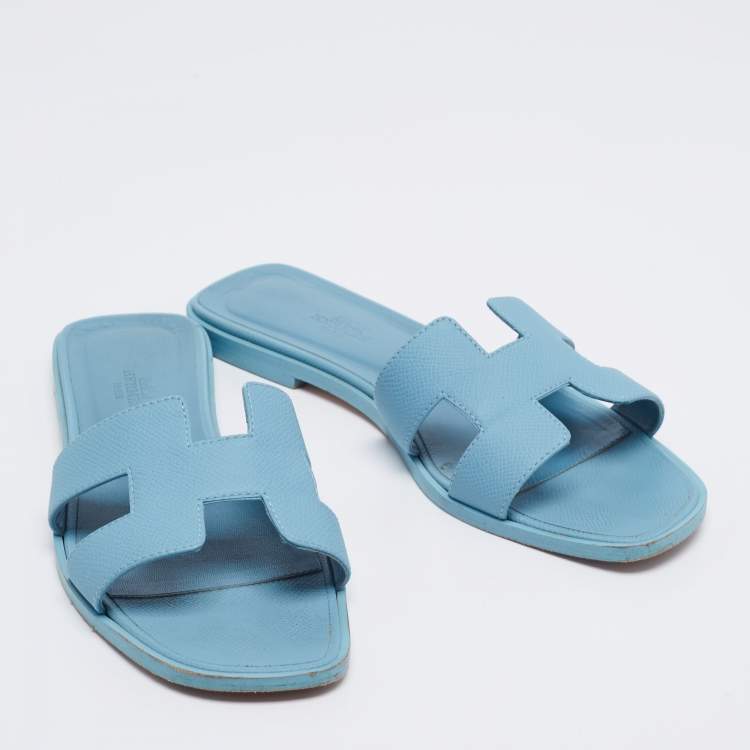 Pre Owned Hermes Light Blue Leather Oran Flat Slides Size 39