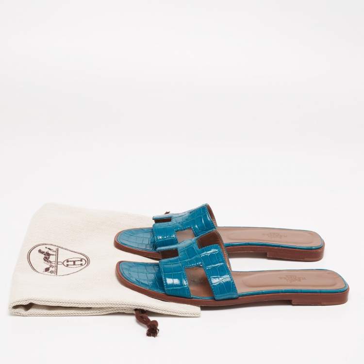 Pre Owned Hermes  Turquoise Blue Croc Embossed Leather Oran Sandals Size 37.5