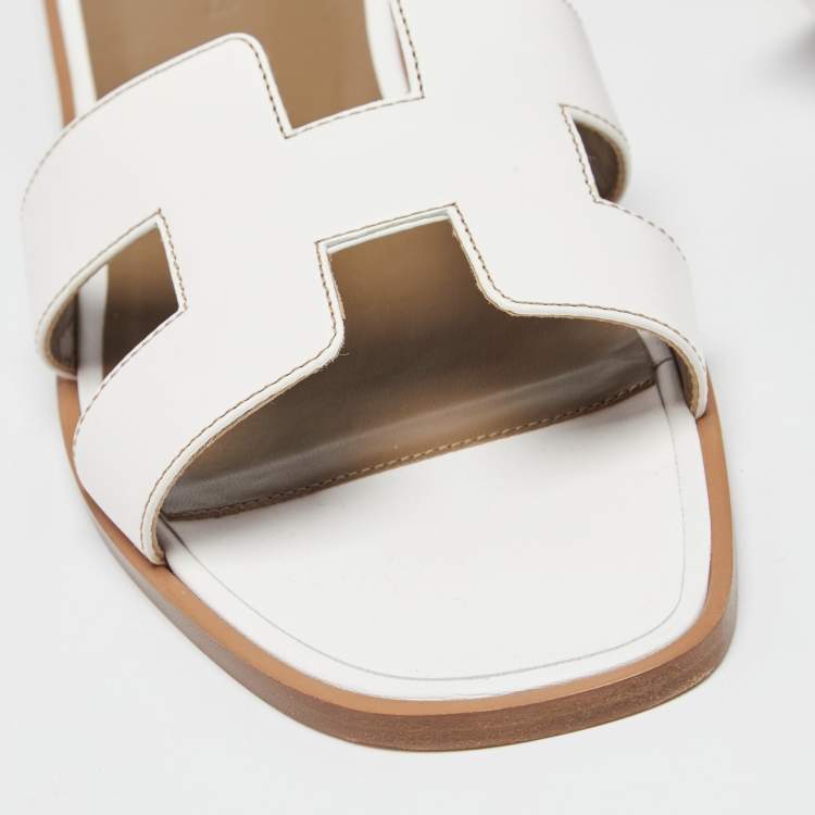 Pre Owned Hermes White Leather Oran Flat Slide Sandals Size 41