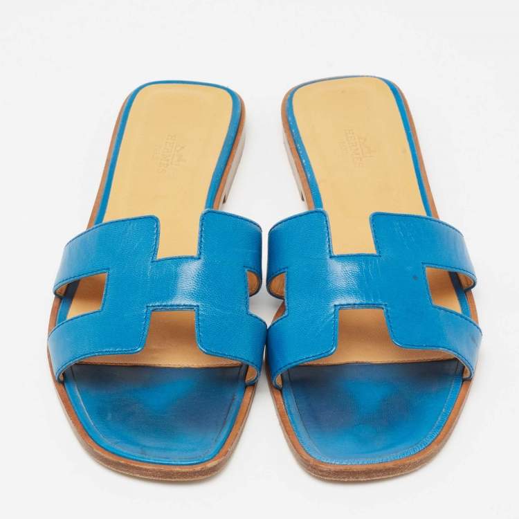 مملوكة مسبقًا Hermes Blue Leather Oran Flat Slides Size 40 