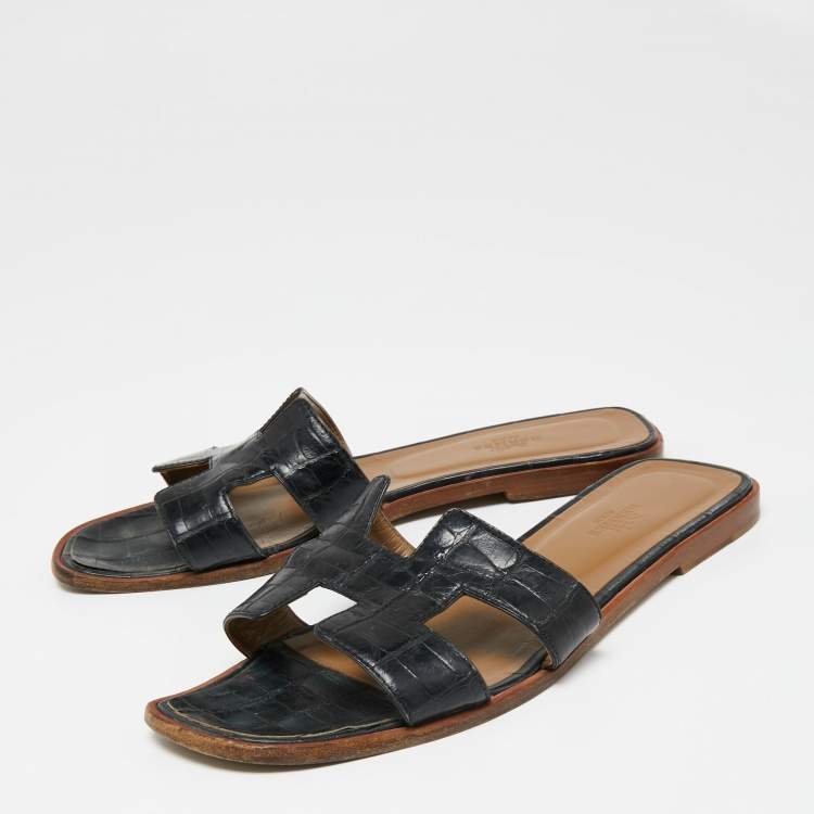 Pre Owned Hermes Black Croc Embossed Leather Oran Flat Slides Size 40