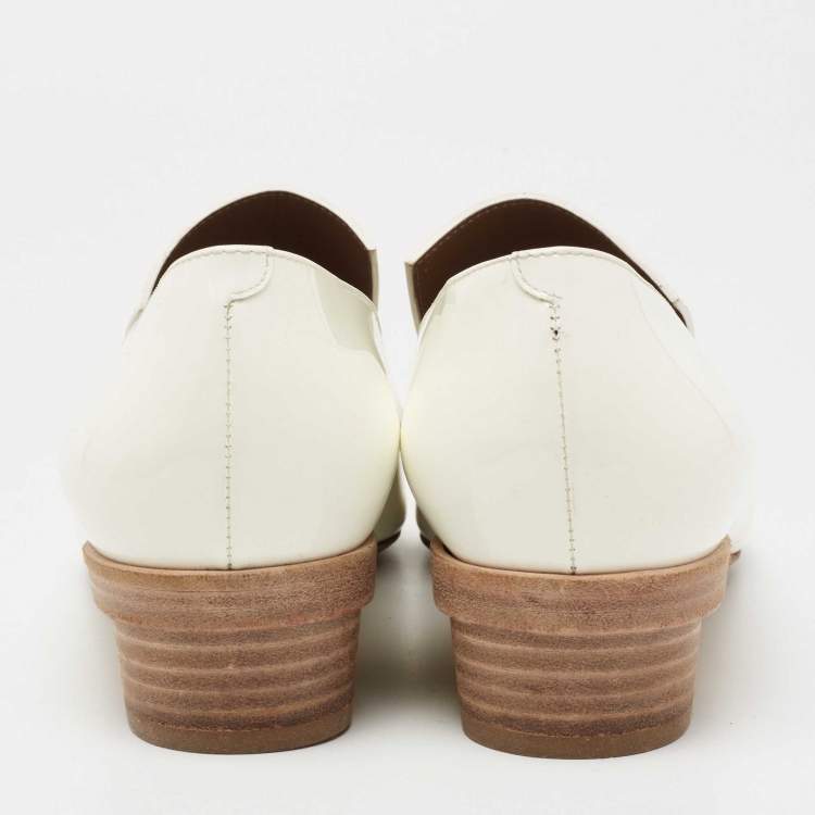 Pre Owned Hermes Off White Patent Leather Loafers Size 40