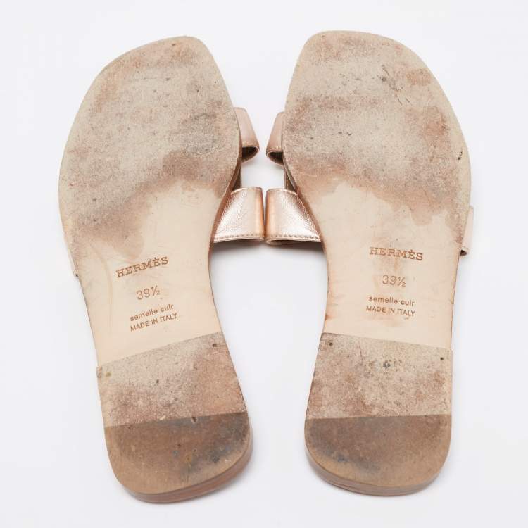 Pre Owned Hermes Rose Gold Leather Oran Flat Slides Size 39.5