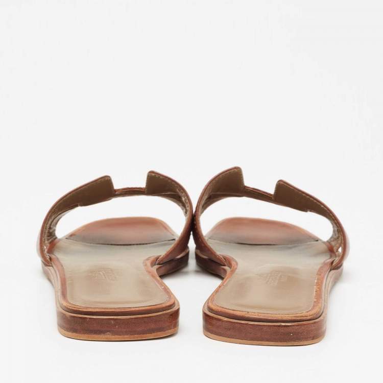 Pre Owned Hermes Brown Leather Oran Flat Slides Size 37.5