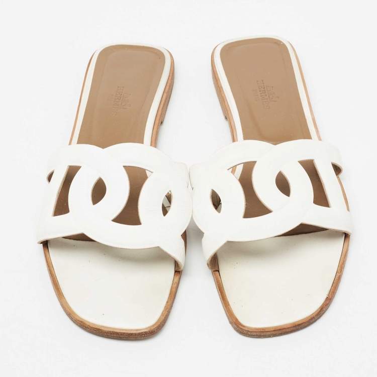 Pre Owned Hermes White Leather Omaha Flat Slides Size 40