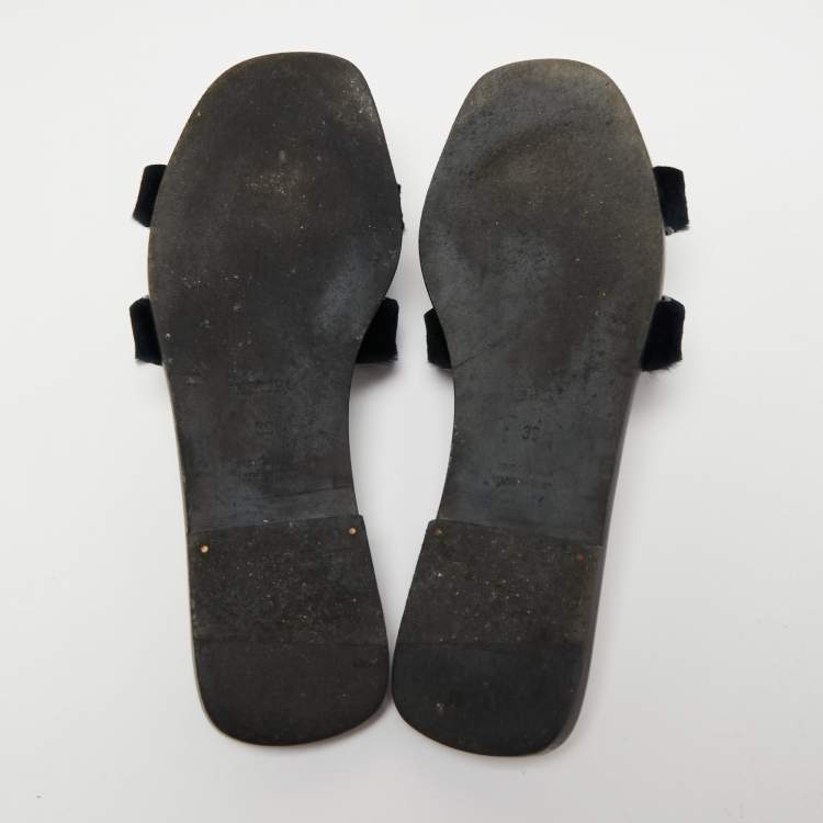 Pre Owned Hermes Black Mink Fur Oran Flats Slides Size 39 