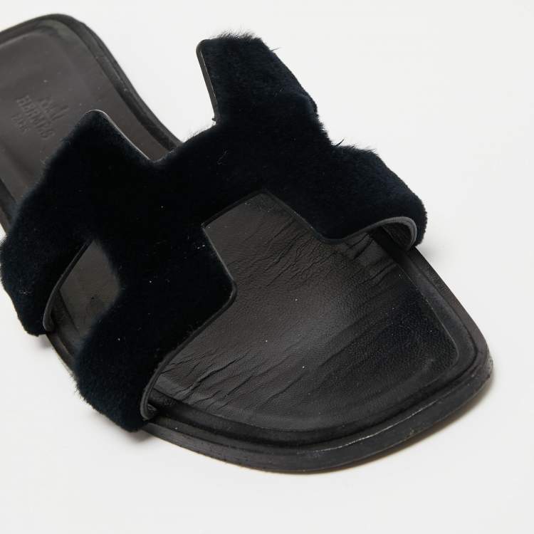 Pre Owned Hermes Black Mink Fur Oran Flats Slides Size 39 