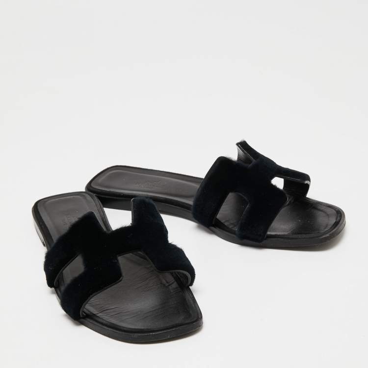 Pre Owned Hermes Black Mink Fur Oran Flats Slides Size 39 