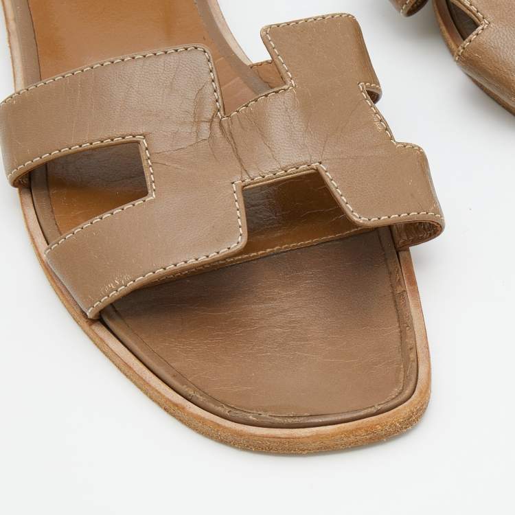 Pre Owned Hermes Brown Leather Oran Flat Slides Size 37