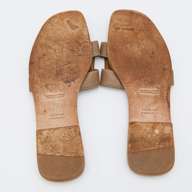 Pre Owned Hermes Brown Leather Oran Flat Slides Size 37