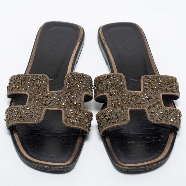Pre Owned Hermes Beige Leather Crystal Embellished Oran Flat Slides Size 38.5