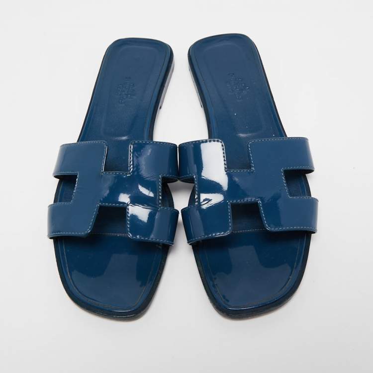 Pre Owned Hermes Midnight Blue Patent Leather Oran Flat Slides Size 39