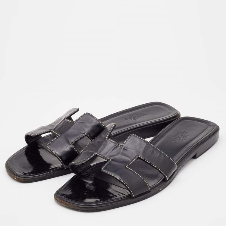 Pre Owned Hermes Black Leather Oran Flat Slides Size 37