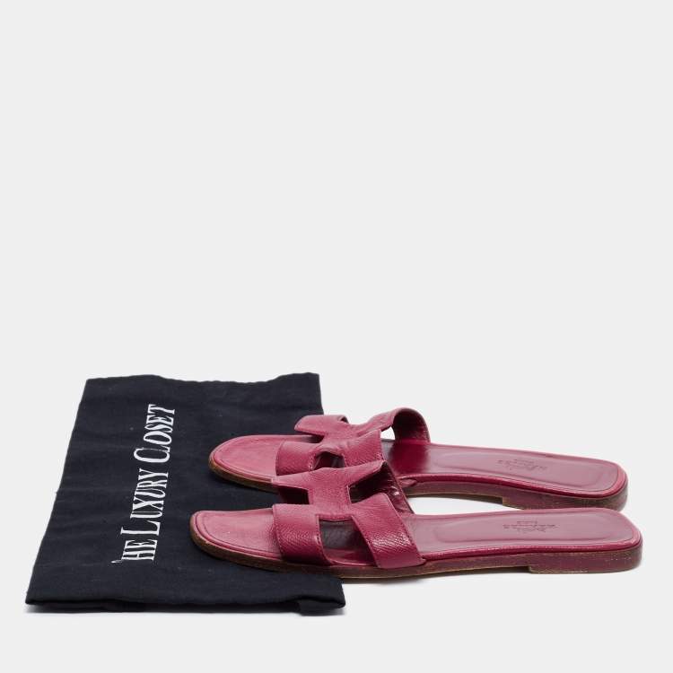 Pre Owned Hermes Magenta Leather Oran Flat Slides Size 38