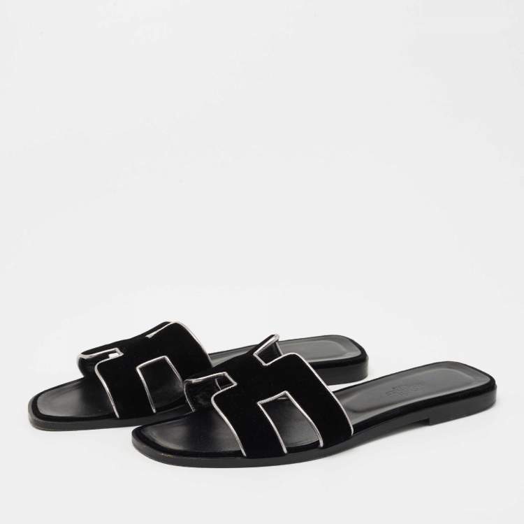 Pre Owned Hermes Black/Silver Velvet and Leather Oran Flat Slides Size 38.5  