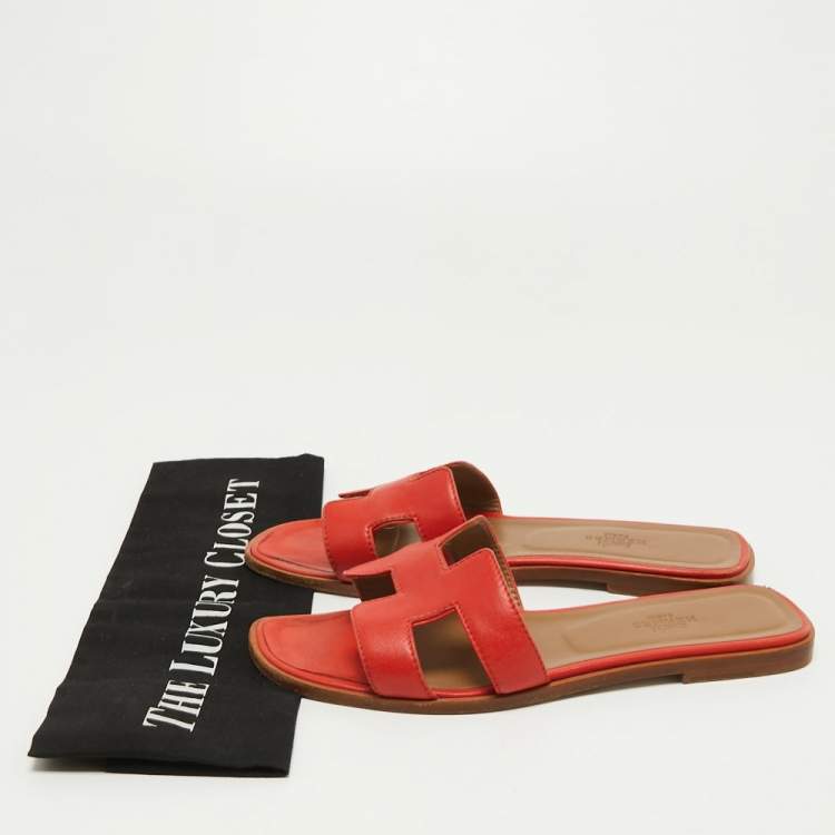 Pre Owned Hermes Red Leather Oran Flat Slides Size 37.5