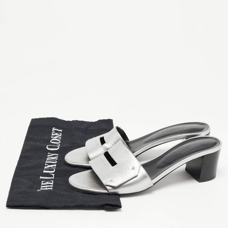 Pre Owned Hermes Silver Leather Very Block Heel Sandals Size 38.5