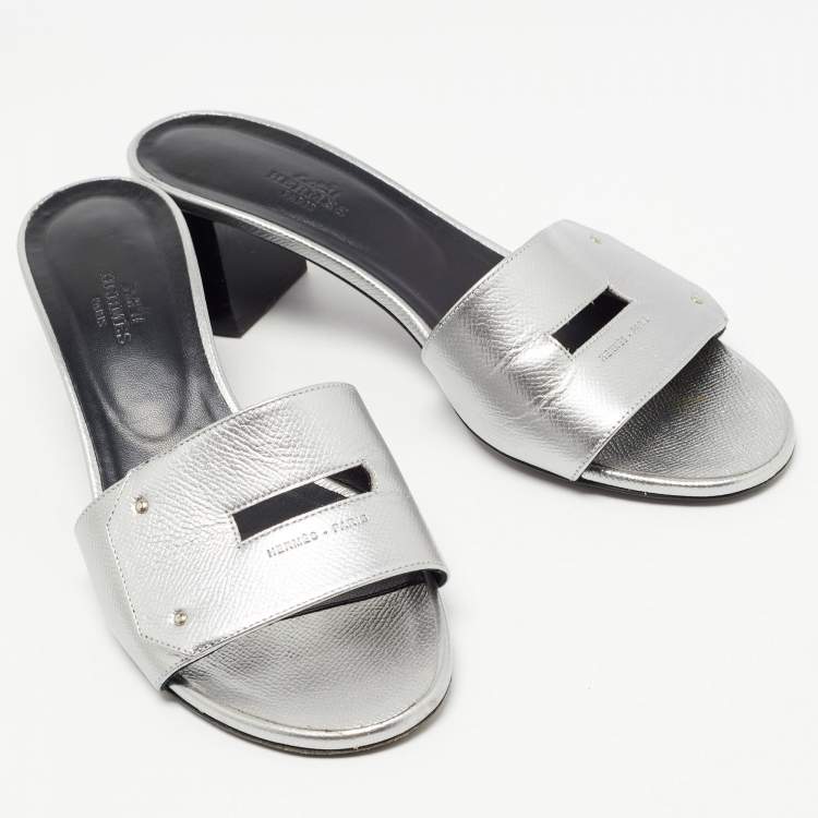 Pre Owned Hermes Silver Leather Very Block Heel Sandals Size 38.5