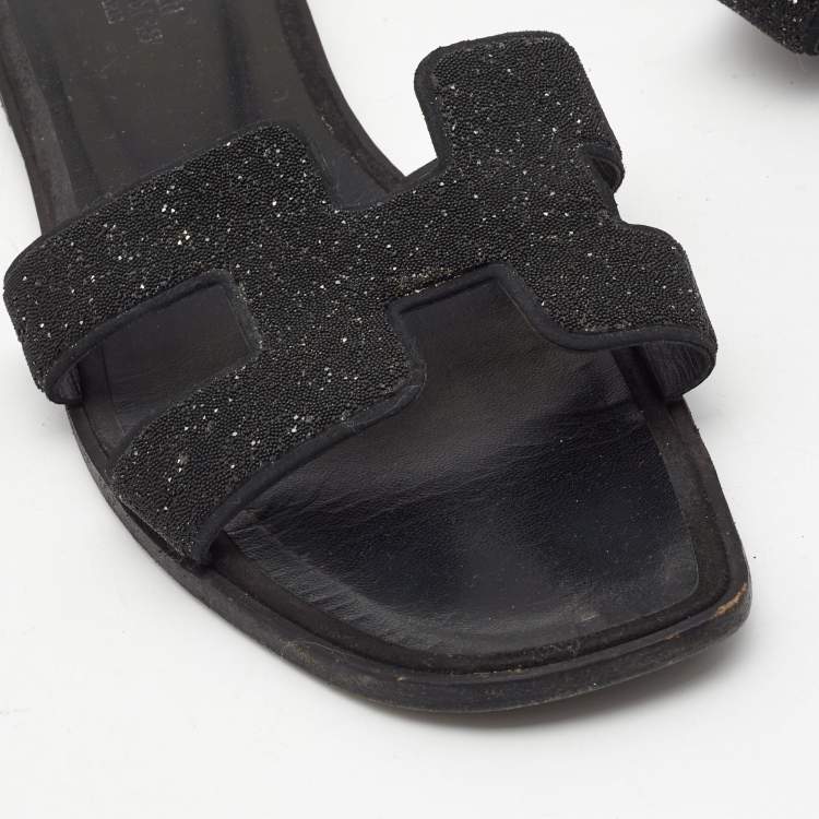 مملوكة مسبقًا Hermes Black Suede And Glitter Oran Flat Sandals Size 41 