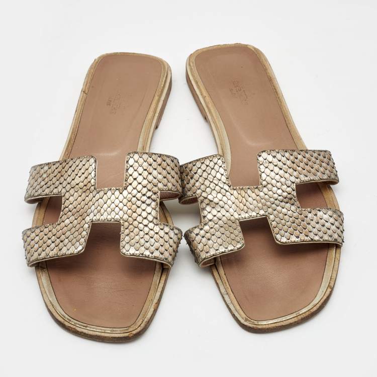 Pre Owned Hermes Two Tone Python Leather Oran Flat Sandals Size 41