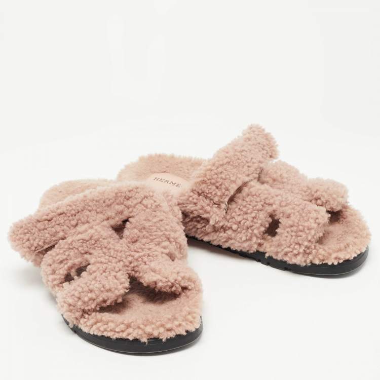 Pre Owned Hermes Pink Shearling Chypre Flat Slides Size 38 