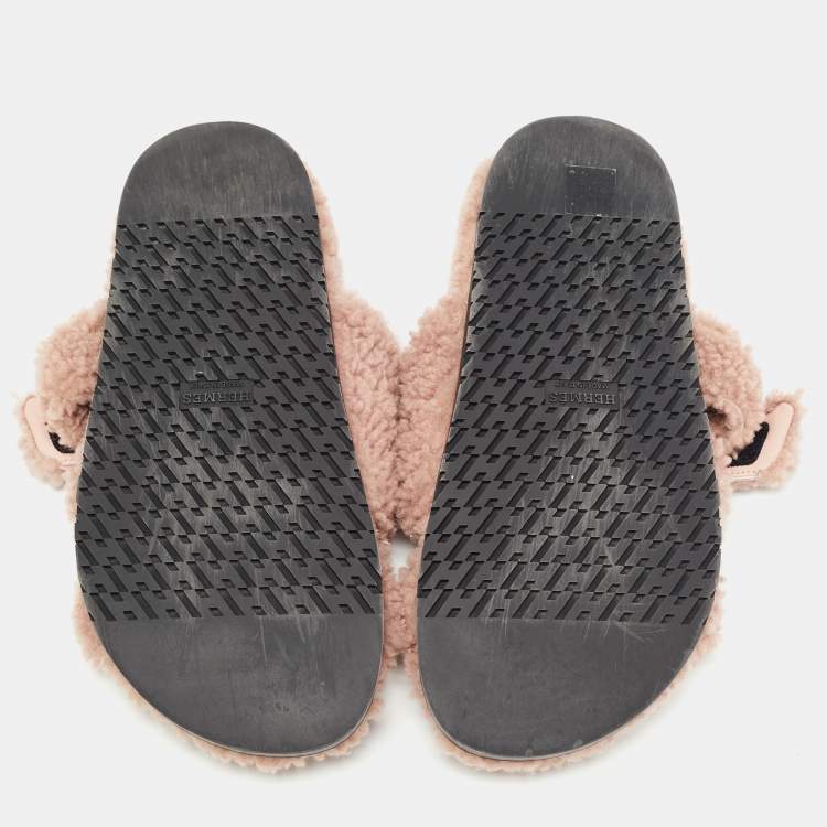 Pre Owned Hermes Pink Shearling Chypre Flat Slides Size 38 
