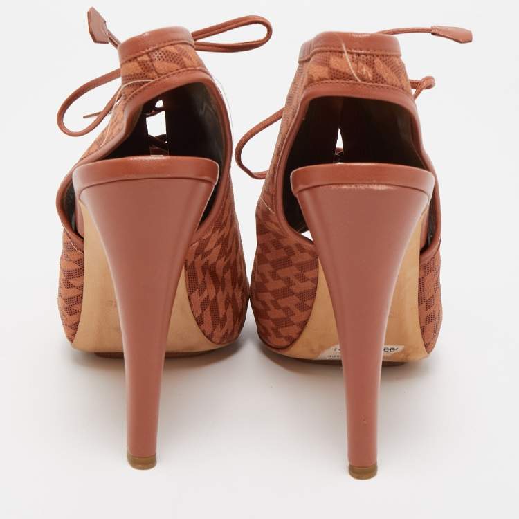 Pre Owned Hermes Brown Perforated Leather Garrigue Peep Toe Booties Size 38.5