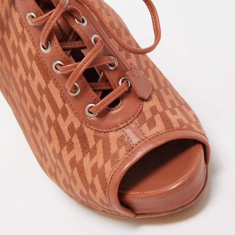 Pre Owned Hermes Brown Perforated Leather Garrigue Peep Toe Booties Size 38.5