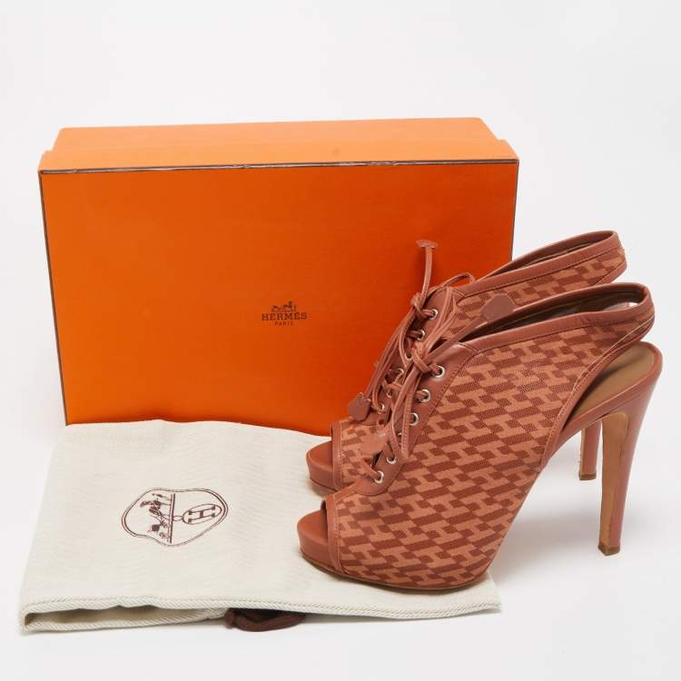 Pre Owned Hermes Brown Perforated Leather Garrigue Peep Toe Booties Size 38.5