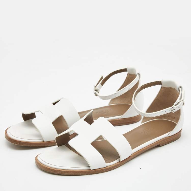 Pre Owned  Hermès  White Leather Santorini Flat Sandals Size 37