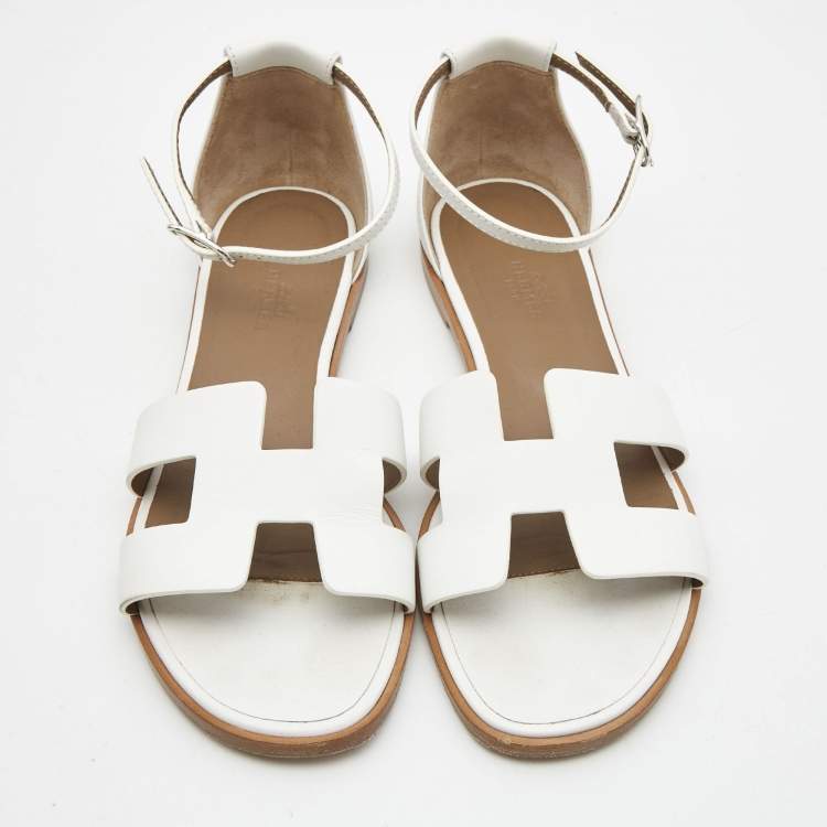 Pre Owned  Hermès  White Leather Santorini Flat Sandals Size 37