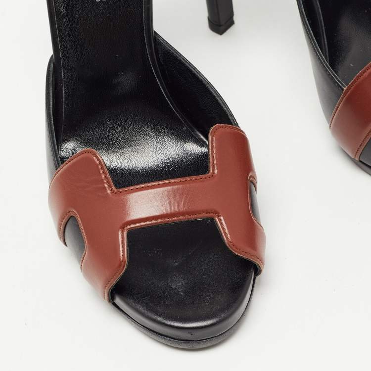 Pre Owned Hermes Black/Brown Leather Initiale Ankle Strap Sandals Size 36.5