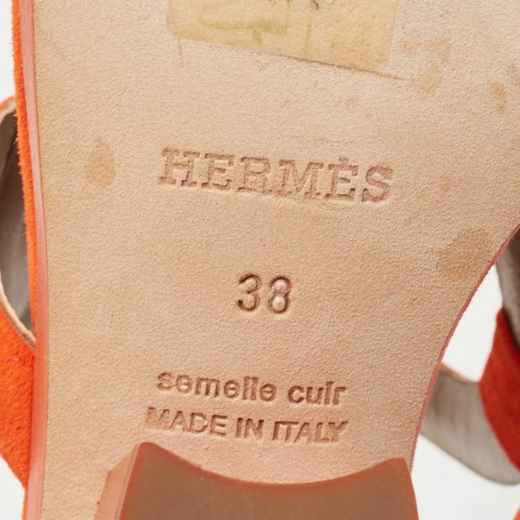 مملوكة مسبقًا Hermes Orange Suede Peace Block Heel Sandals Size 38