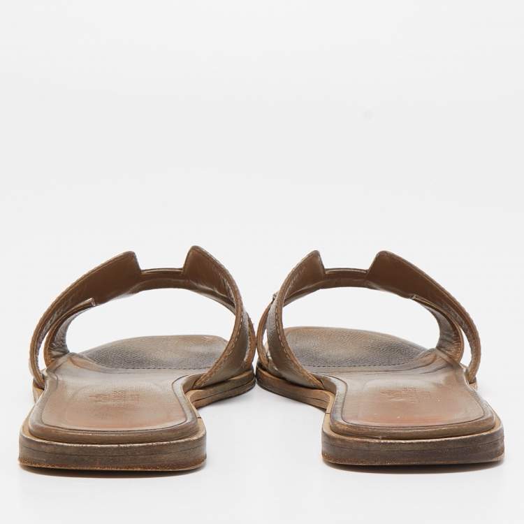 Pre Owned Hermes Olive Green Leather Oran Slide Flats Size 36