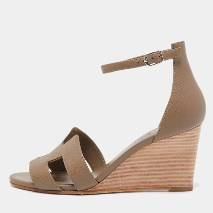 Pre Owned Hermes Light Brown Leather Legend Sandals Size 37